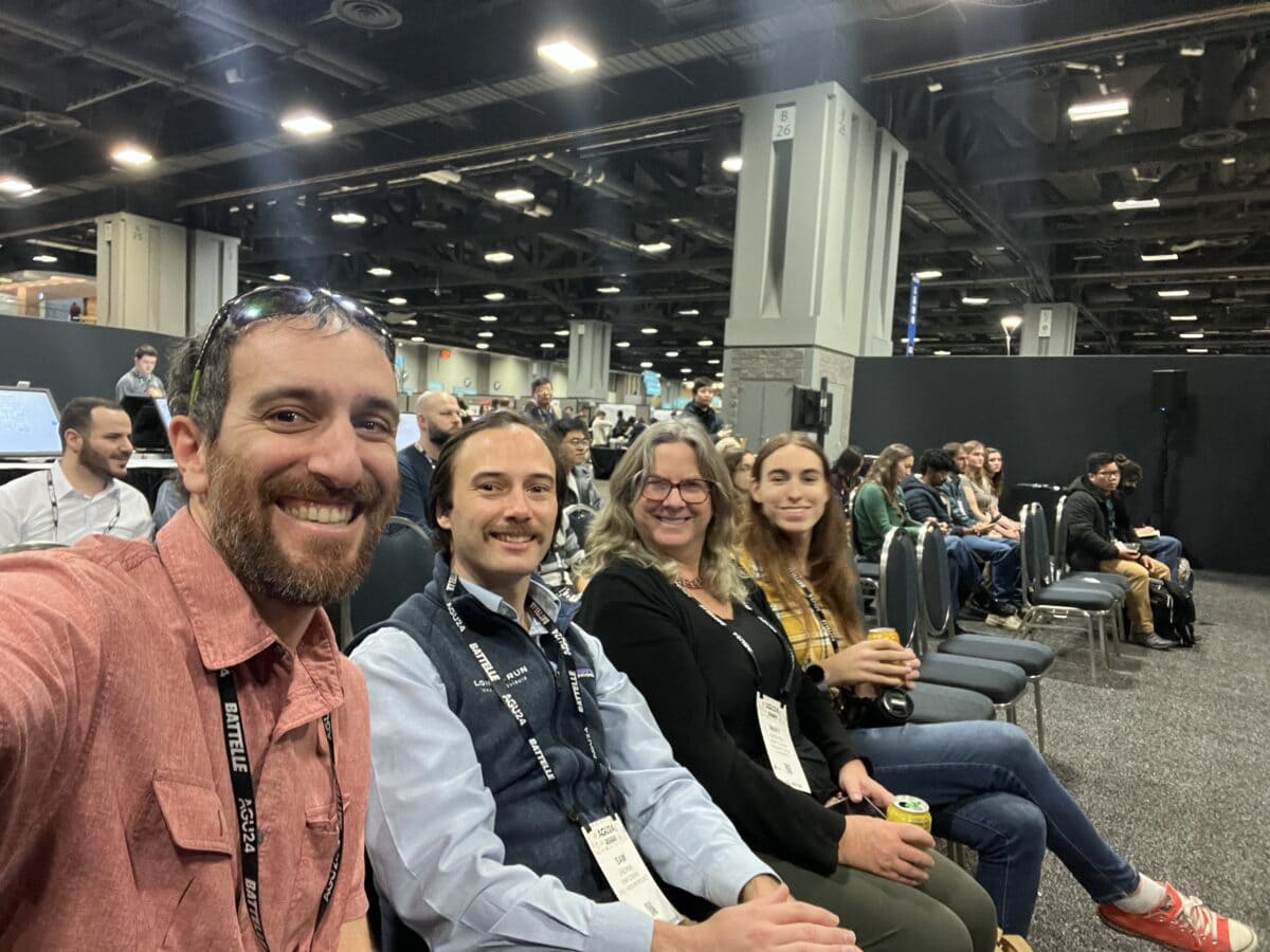 Faculty and students from VTSU smiling for a selfie at the AGU annual meeting in Washington, D.C.