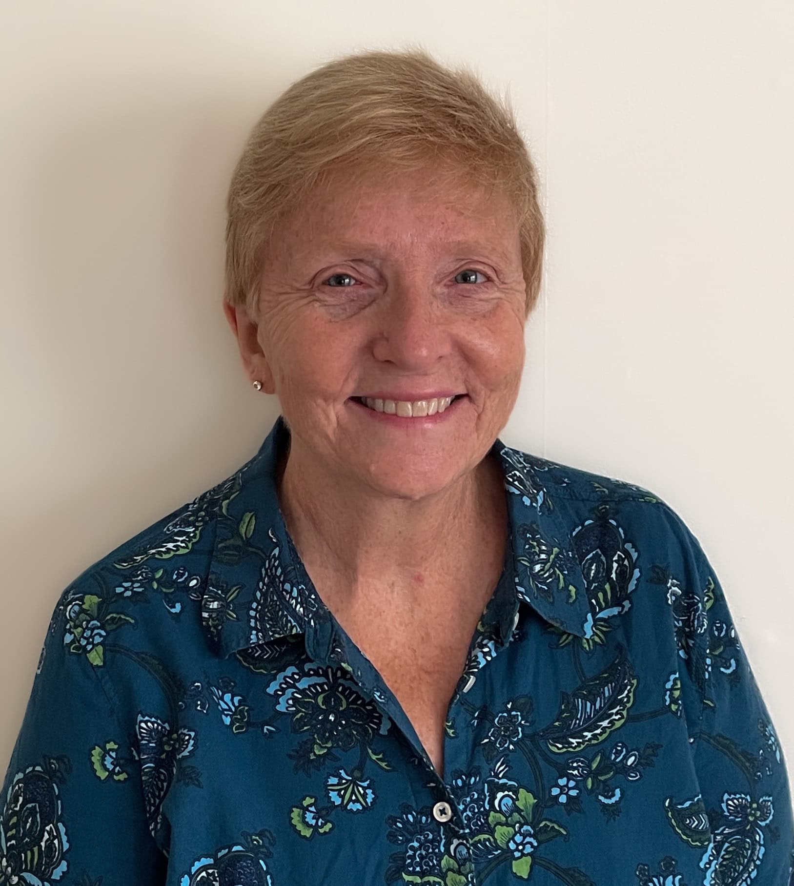 Lori Stroutsos smiling at the camera